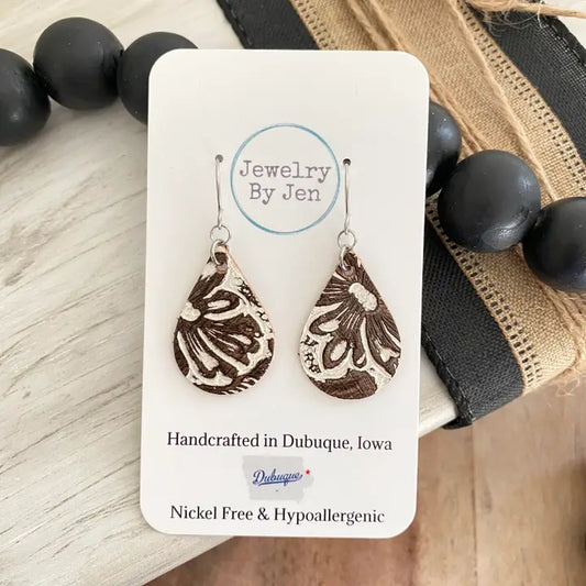 Cream & Brown Teardrop