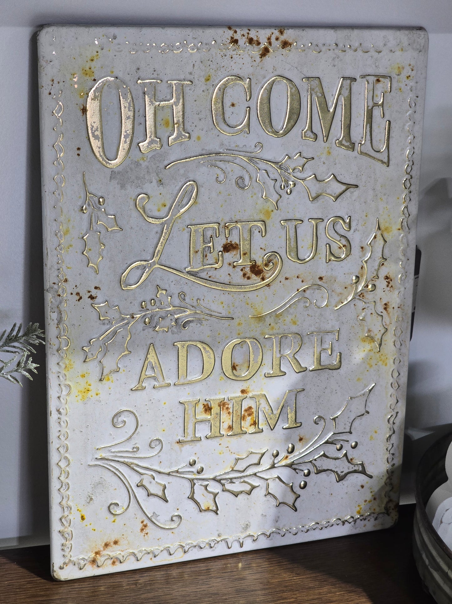 Gold & White Oh Come Let Us Adore Him Sign