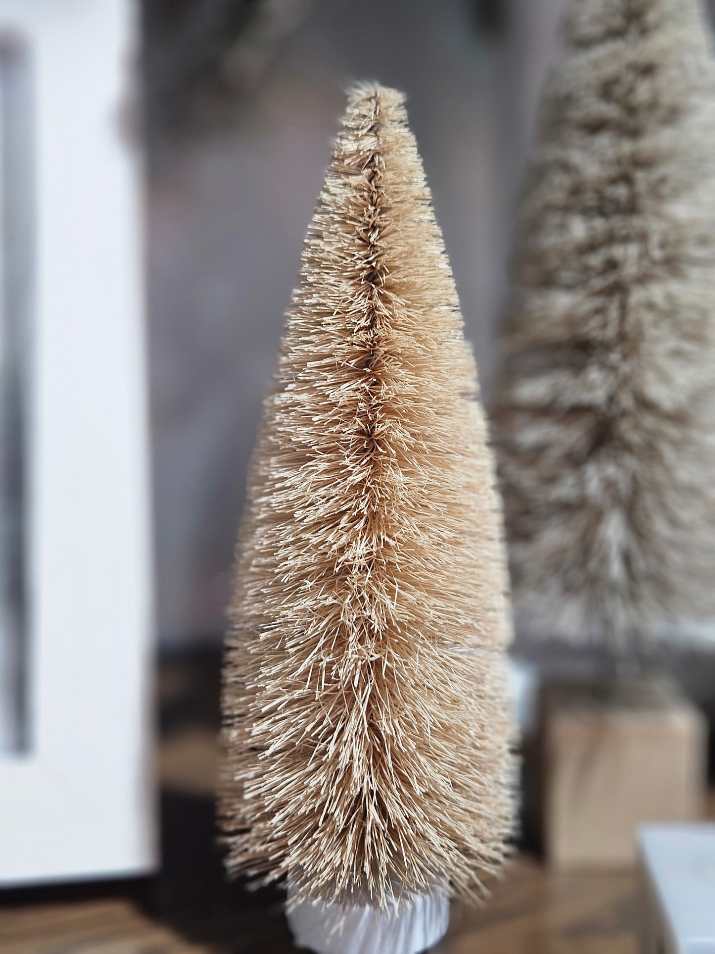 Bottle Brush Trees With Round Platform