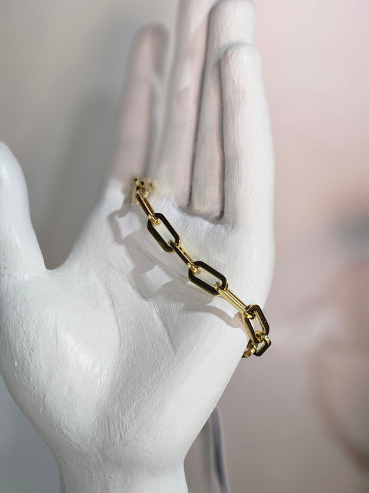 Paper Clip Bracelet - Gold