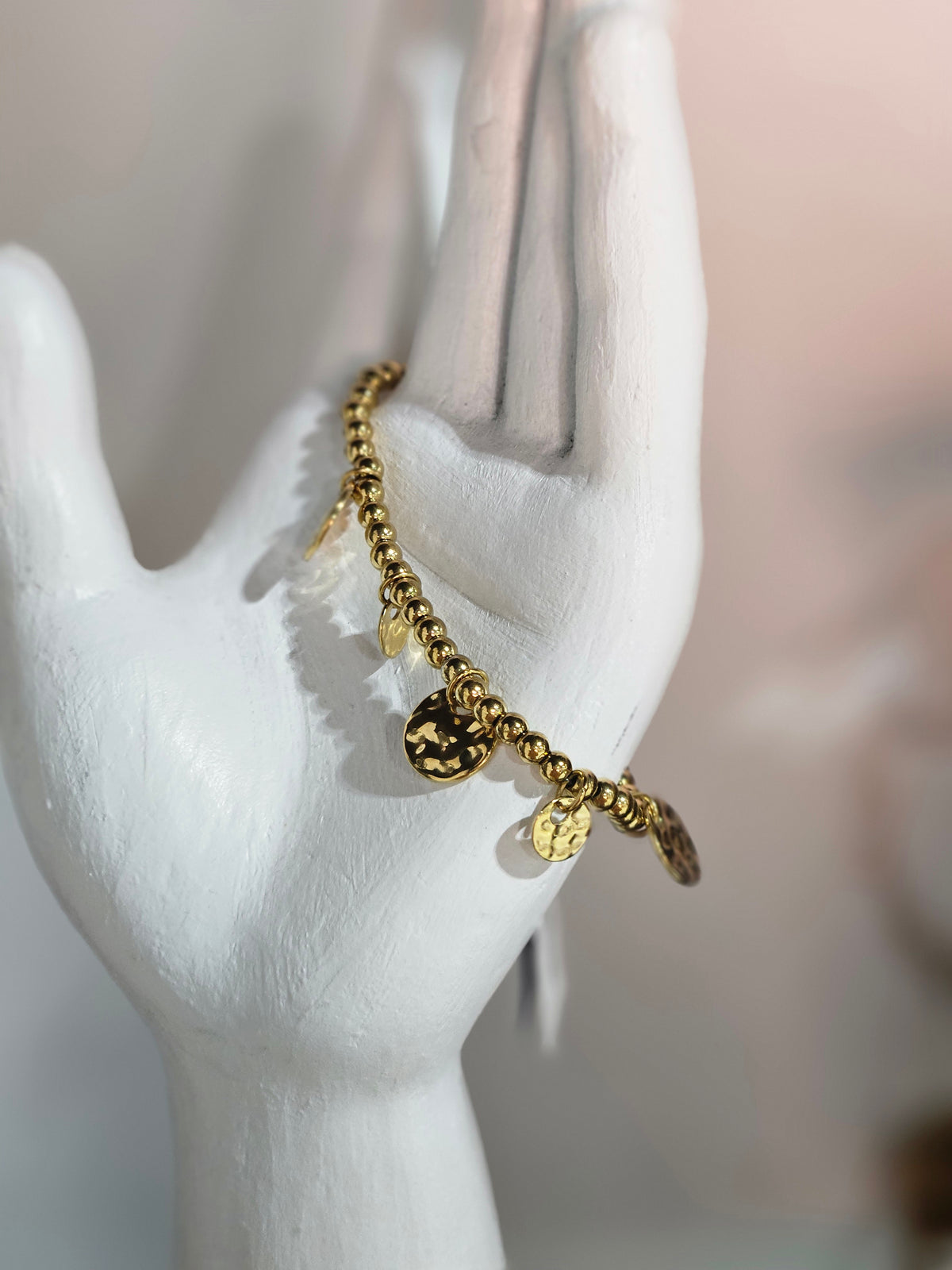 Hammered Coin Stretch Bracelet -Gold