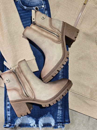 Maeve Beige