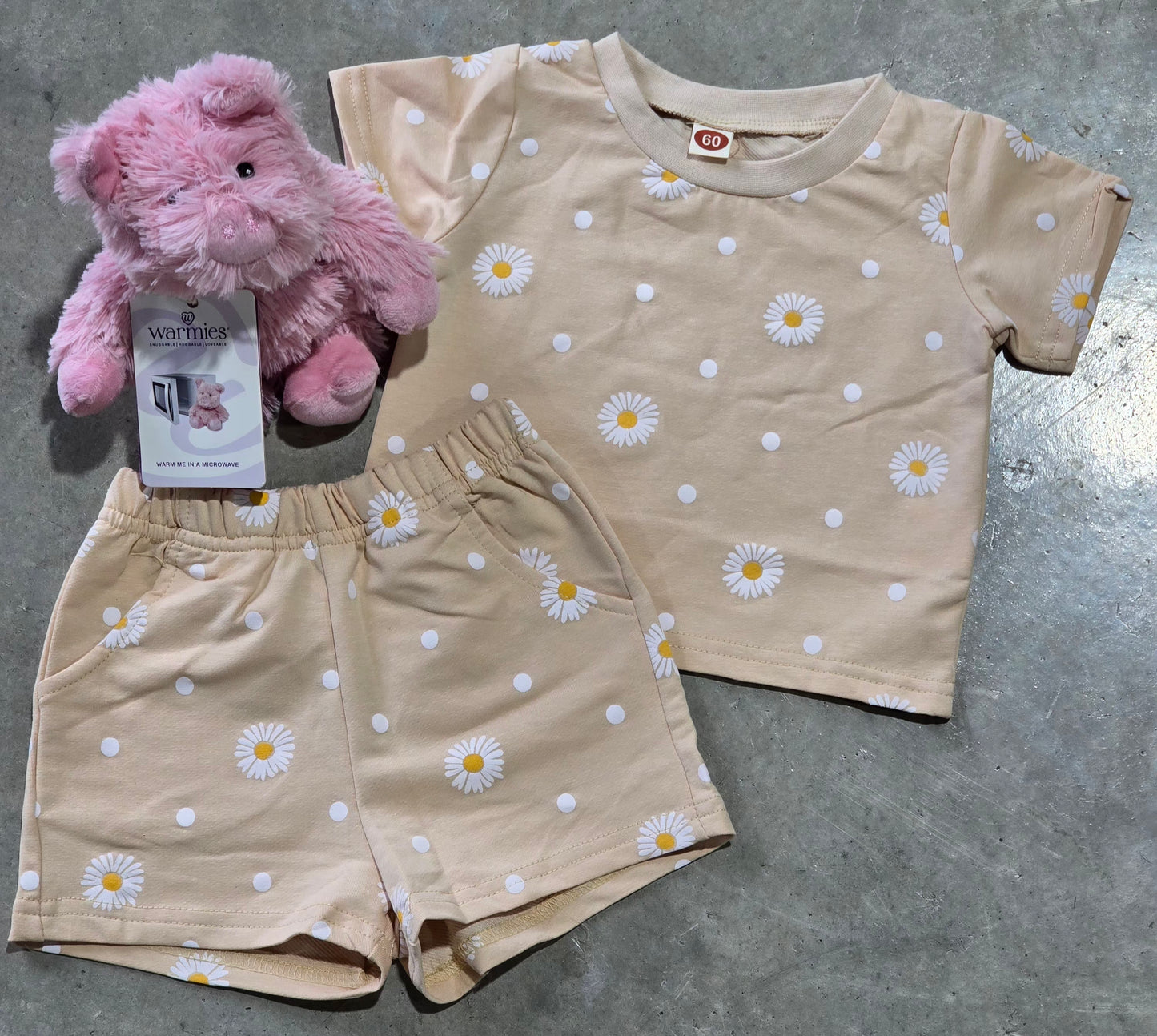 Neutral Sunflower Outfit