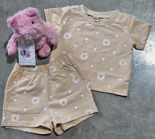 Neutral Sunflower Outfit