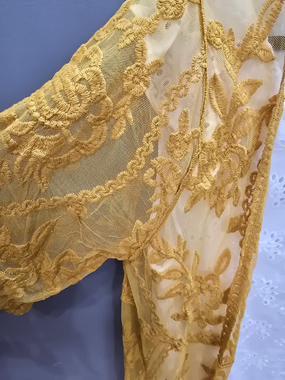 Curvy Embroidered Kimono