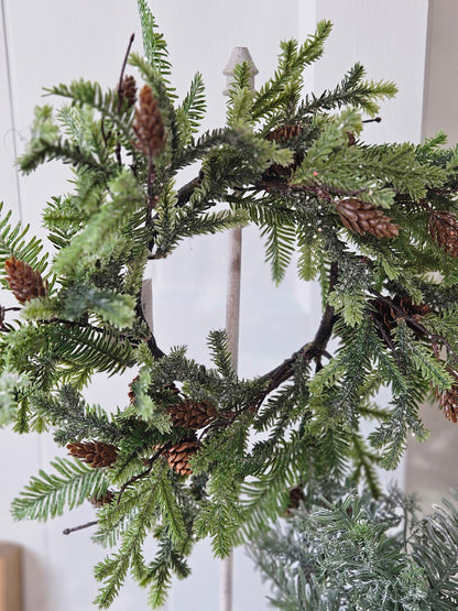 Pinecone Wreath 12"