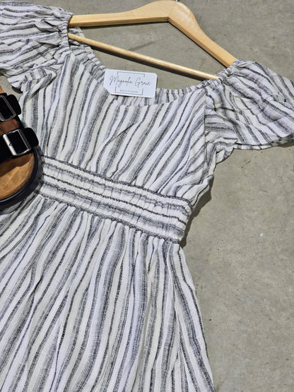 Flutter Sleeve Striped Line Dress