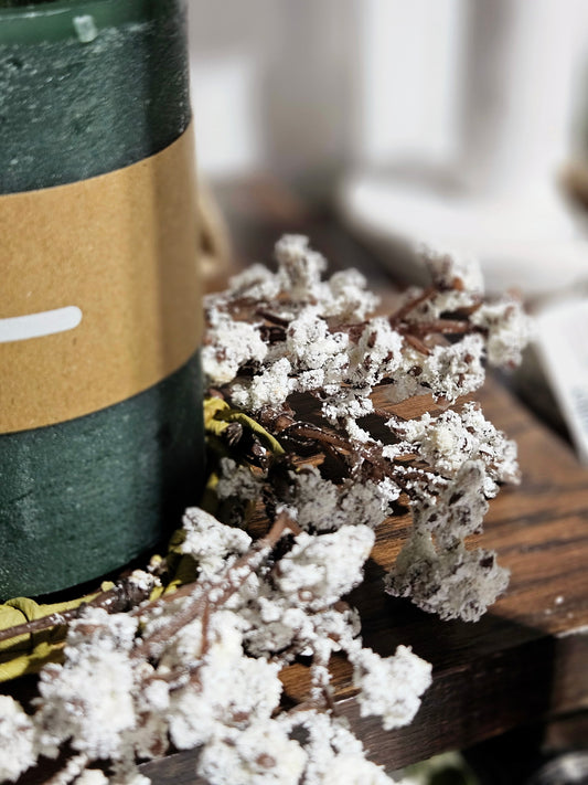 Preakness Candle Ring White