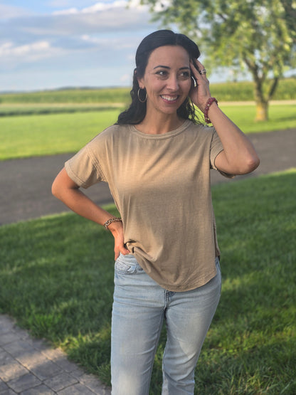 Round Neck Short Sleeve Exposed Seam