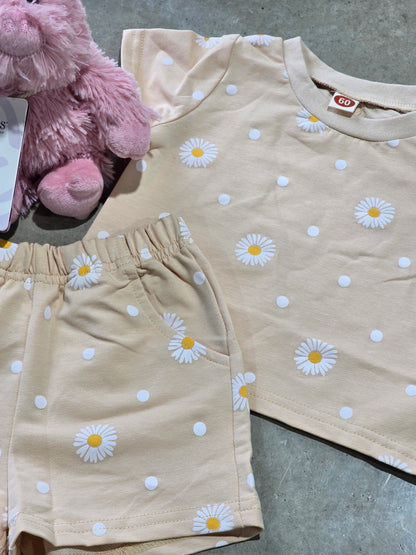 Neutral Sunflower Outfit