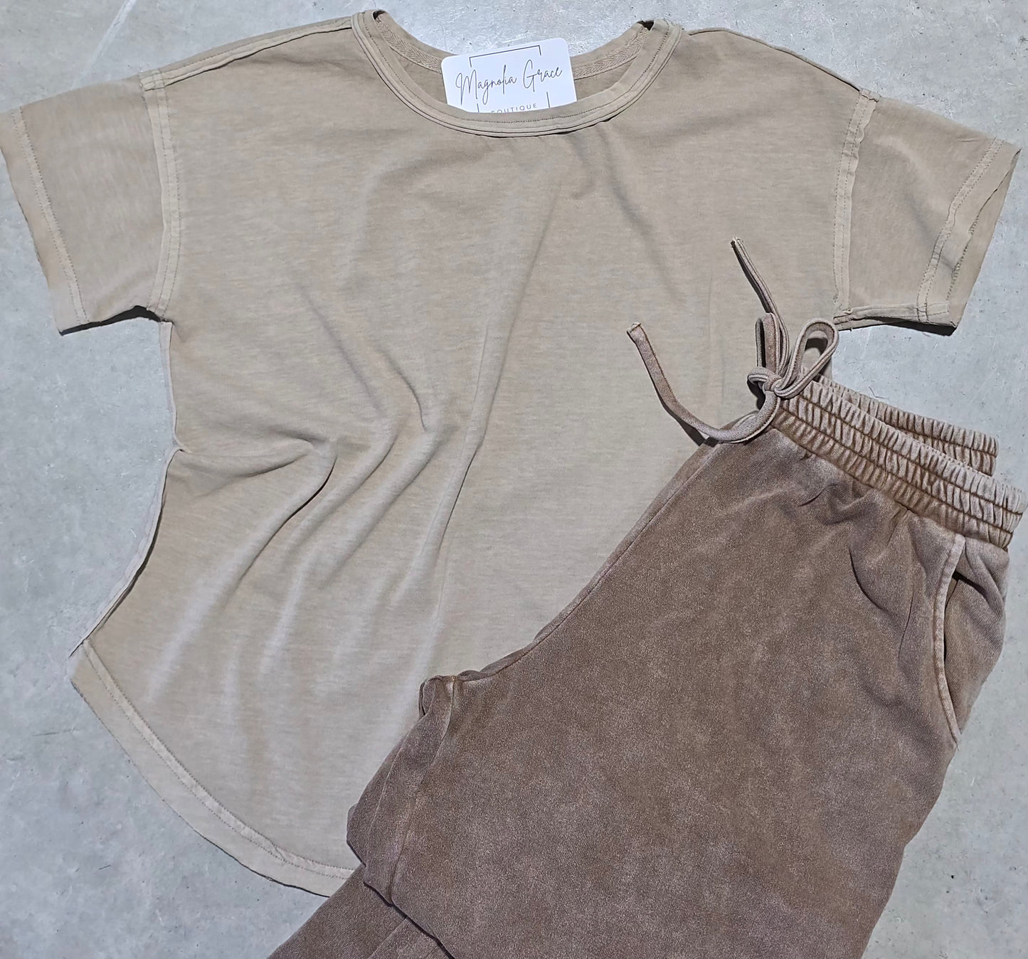 Round Neck Short Sleeve Exposed Seam